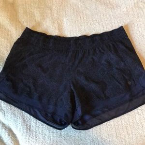 Athleta Mesh Racer Run Short 4”